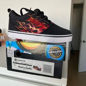 BRAND NEW HEELY'S